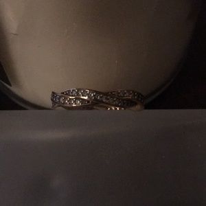 Pandora ring